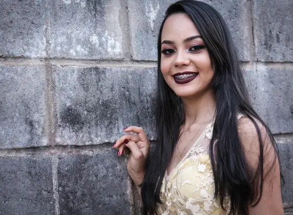 Hvordan kan jeg finde ud af, hvilken knæstøtte der er bedst til min specifikke skade eller tilstand?